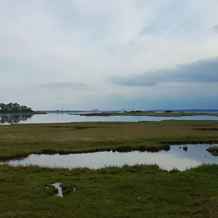 Apartamento On The Island Of *